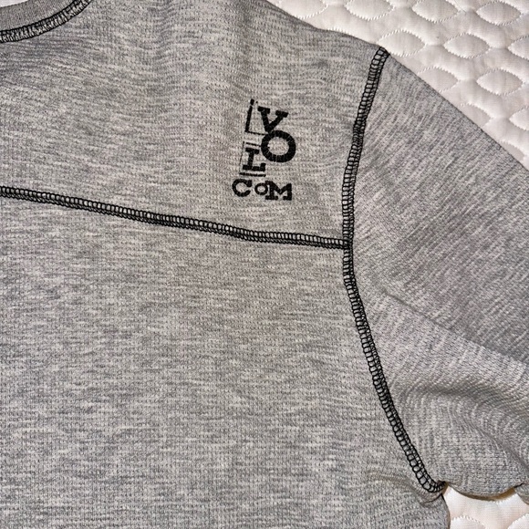 Volcom Thermal Long Sleeve Boys XL - Picture 4 of 6